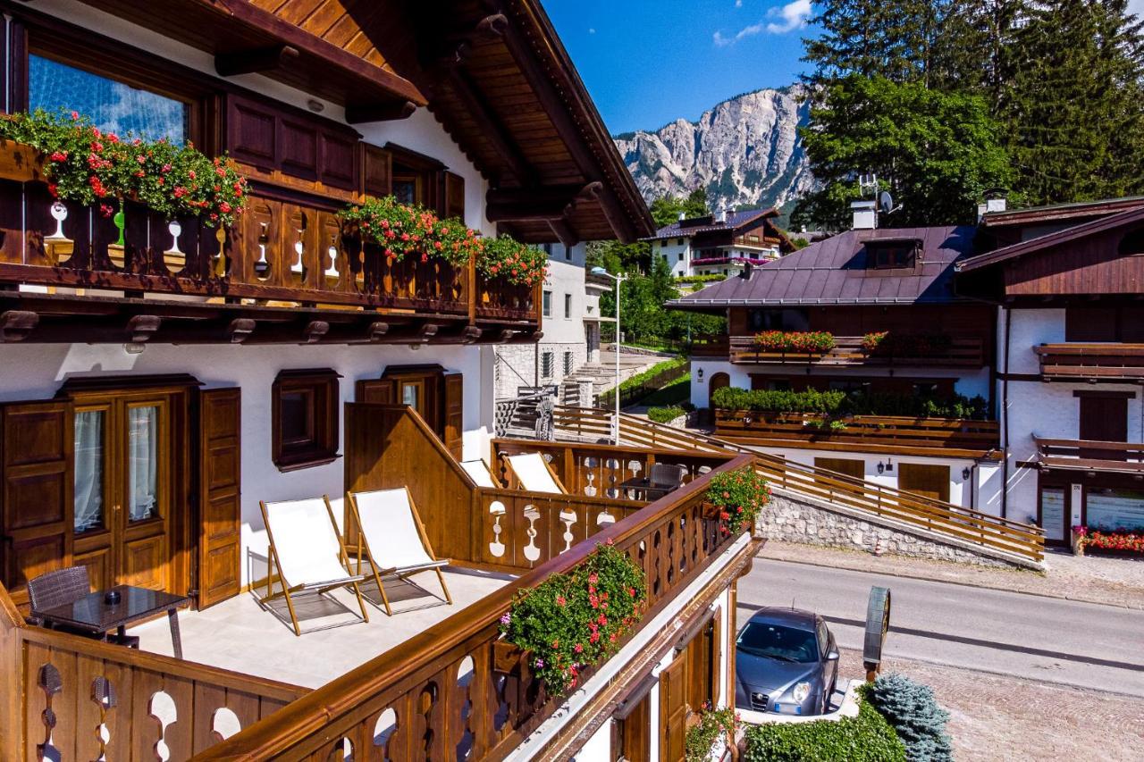Natale Hotel
